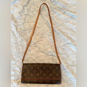 ‼️SOLD‼️ Louis Vuitton Monogram Canvas Twin Pochette GM Crossbody